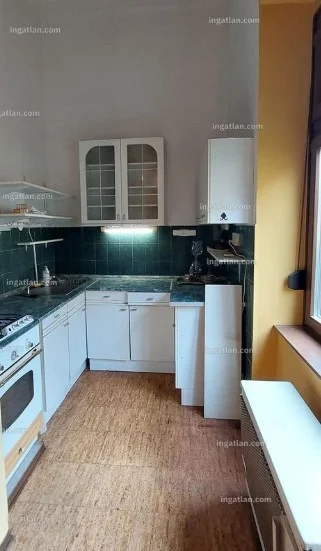 Kiadó panel lakás Pécsen - Kép 2